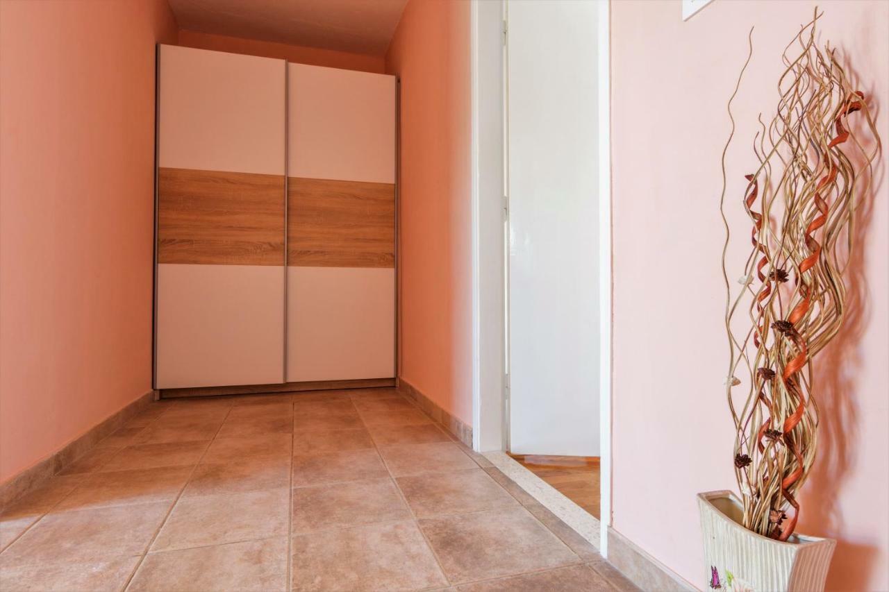 Vacation House Maslina Rupalj Extérieur photo
