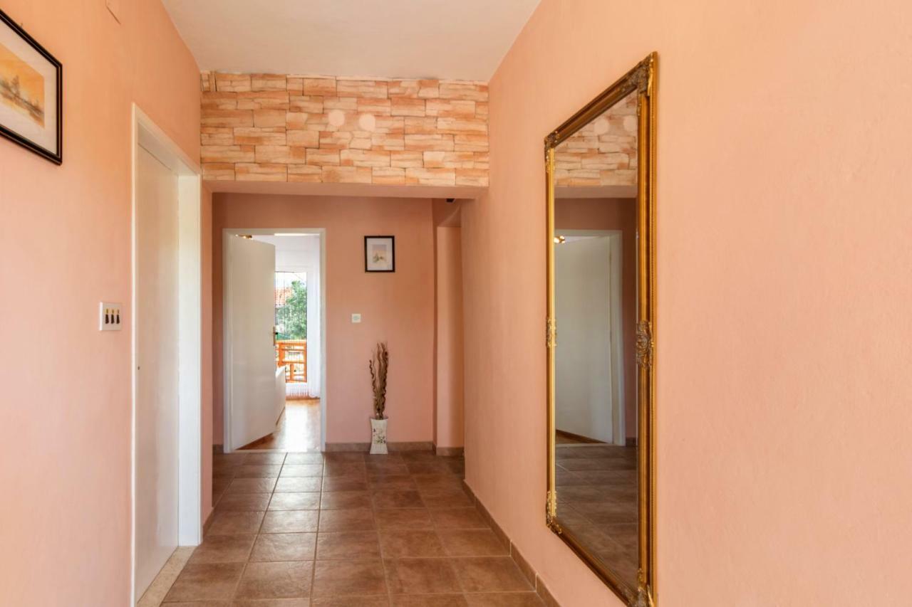 Vacation House Maslina Rupalj Extérieur photo