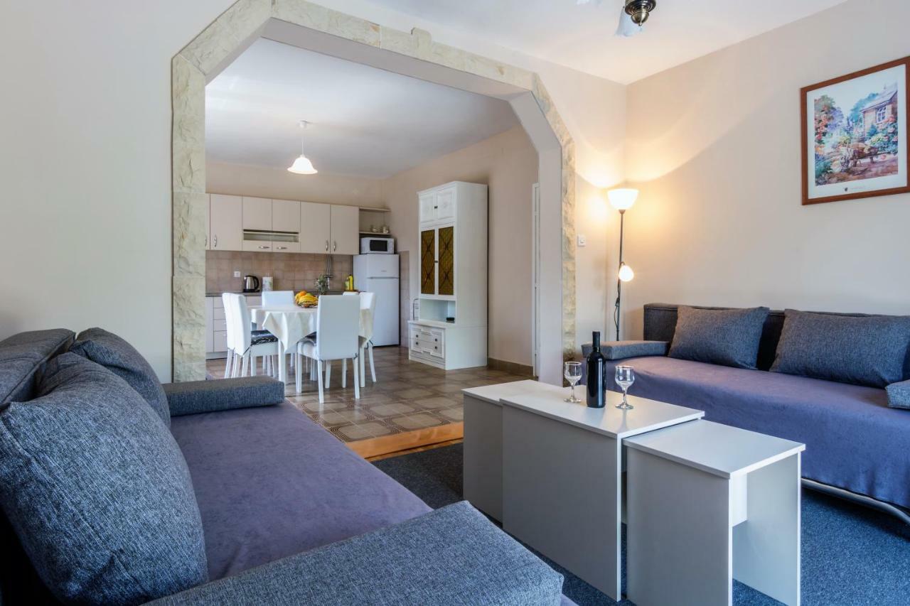 Vacation House Maslina Rupalj Extérieur photo
