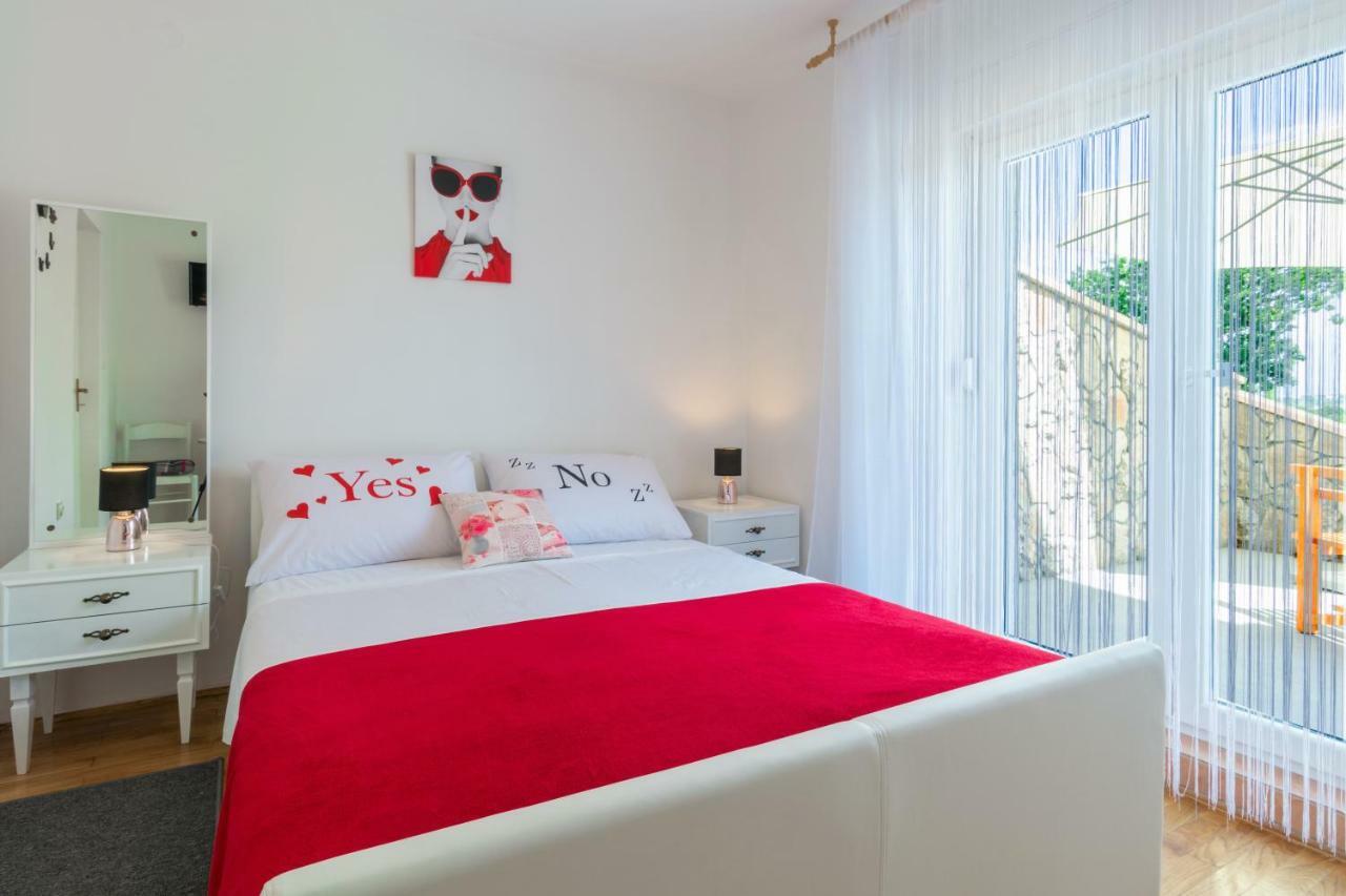 Vacation House Maslina Rupalj Extérieur photo