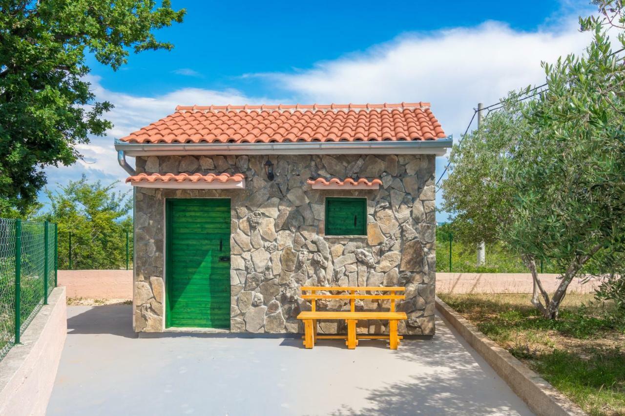 Vacation House Maslina Rupalj Extérieur photo